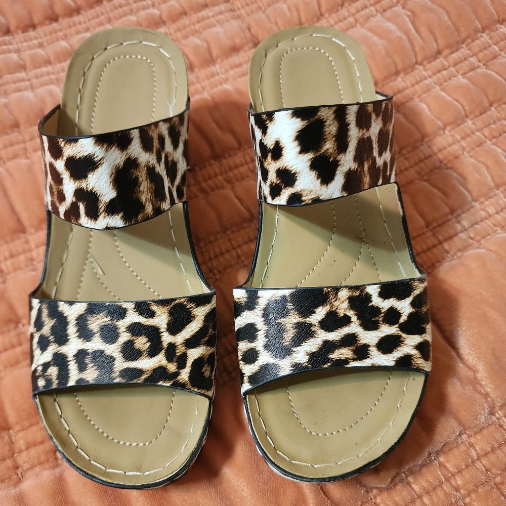 Leopard Print womans slip on sandals size 5